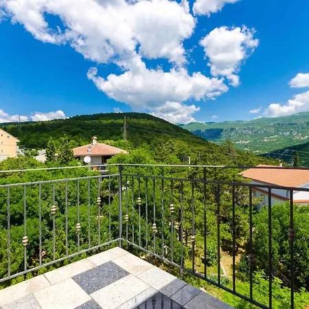 Apartment In 5281 Crikvenica