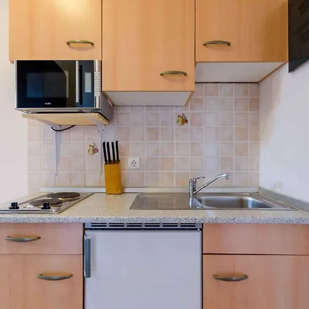Apartment In 5281 Crikvenica