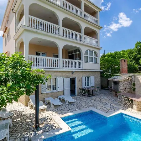 In 5281 Apartment Crikvenica